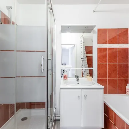 Apartment Luxe Flat For 7 - Fairytale Factory Bussy-Saint-Georges