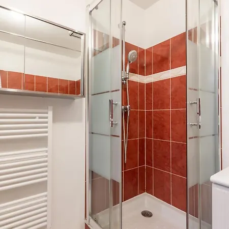 Apartamento Luxe Flat For 7 - Fairytale Factory *