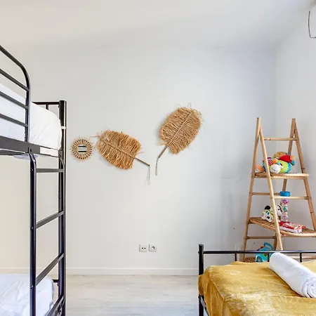 Apartment Luxe Flat For 7 - Fairytale Factory Bussy-Saint-Georges